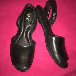 Simple Black leather sandals